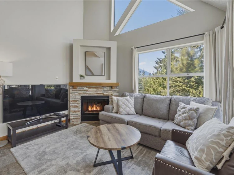 302-4749 Spearhead Drive, Whistler, BC, V8E 1E9 - 2