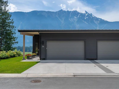 26-4000 Sunstone Way - 3