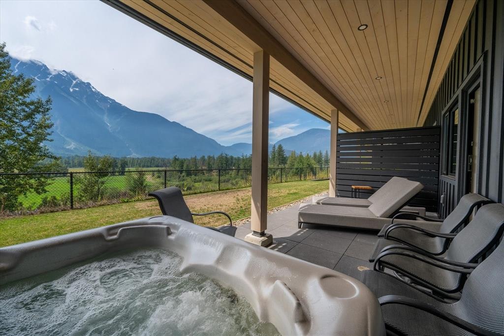 26-4000 Sunstone Way, Pemberton, BC, V0N 2L3 - 23