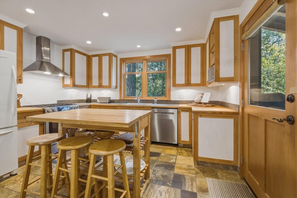 5 Garibaldi Drive, Whistler, BC, V8E 0A7 - 7