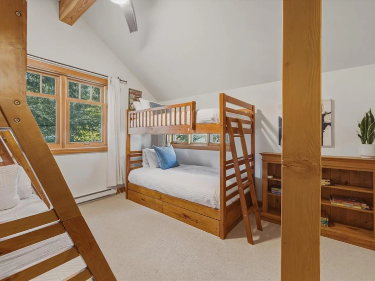 5 Garibaldi Drive, Whistler, BC, V8E 0A7 - 21