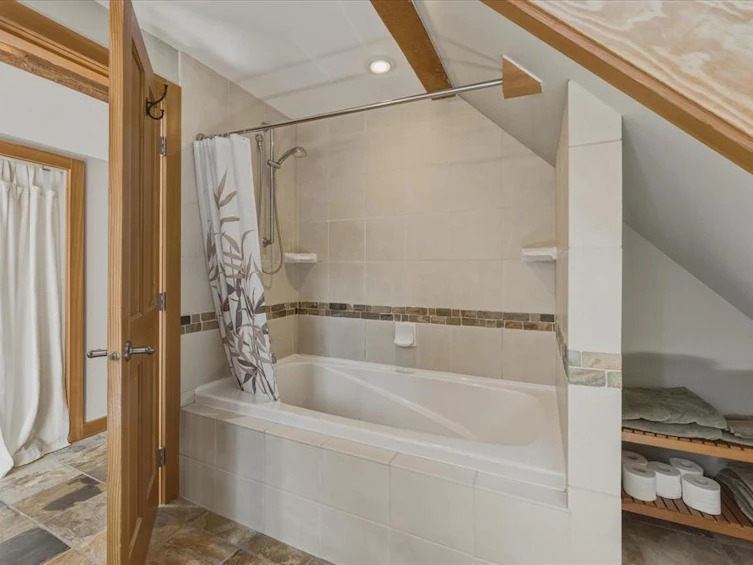 5 Garibaldi Drive, Whistler, BC, V8E 0A7 - 19