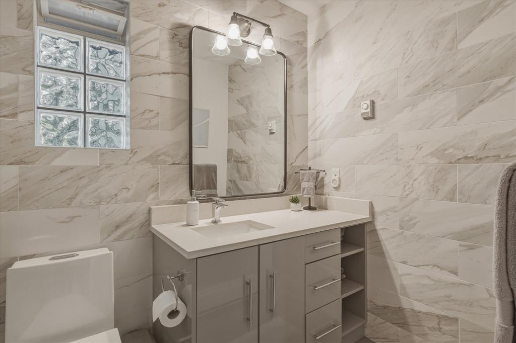5 Garibaldi Drive, Whistler, BC, V8E 0A7 - 11
