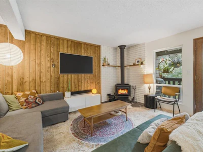 9-8138 Cedar Springs Road - 2