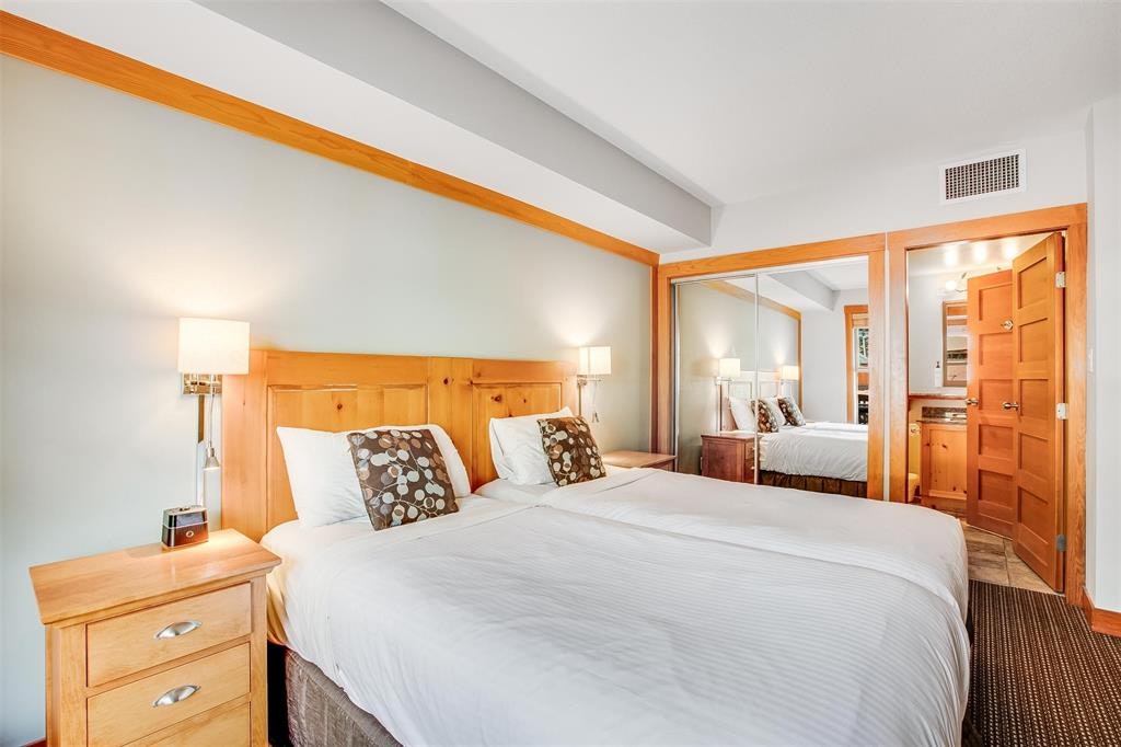 403D-2036 London Lane, Whistler, BC, V8E 0N7 - 21
