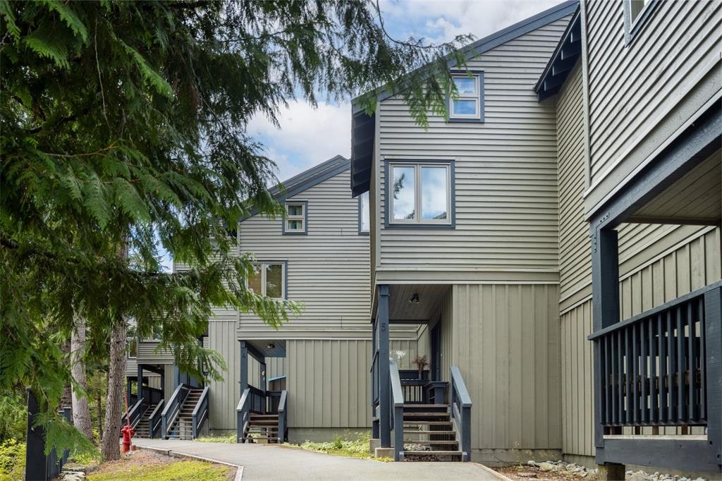5-2200 Eva Lake Road - 2
