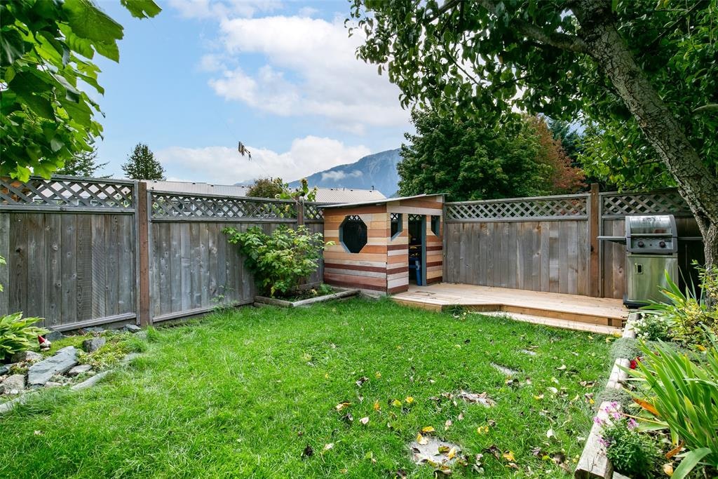 17-7416 Flint Street, Pemberton, BC, V0N 2L1 - 18