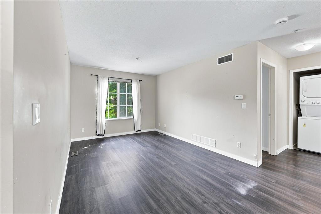 1-1444 Vine Road - 4