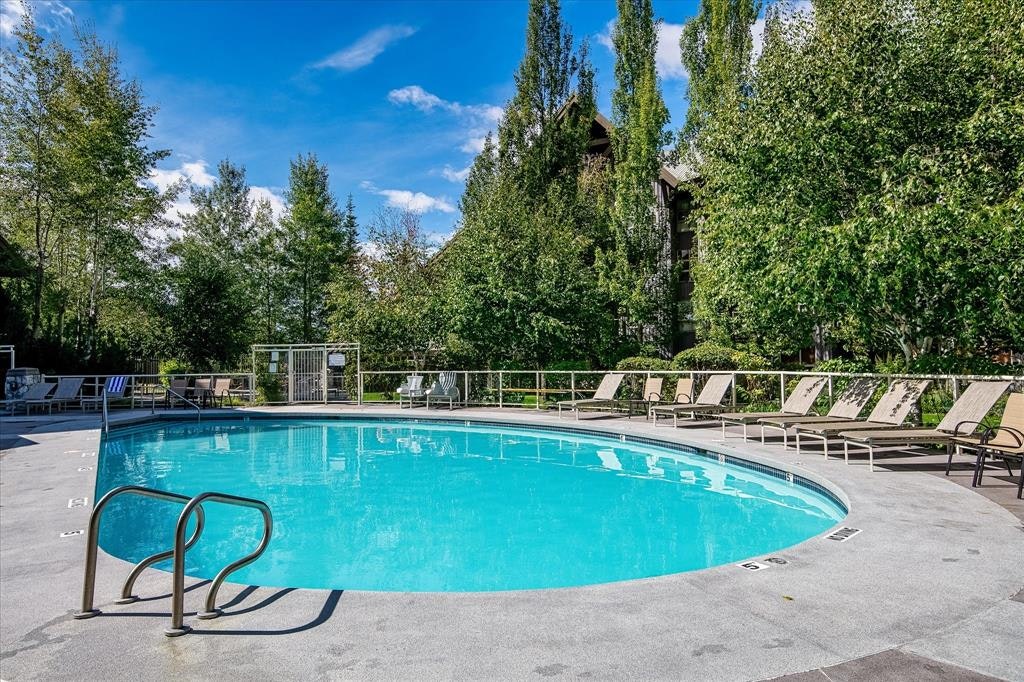 338-4800 Spearhead Drive, Whistler, BC, V8E 1G1 - 13