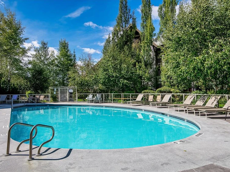 338-4800 Spearhead Drive, Whistler, BC, V8E 1G1 - 13