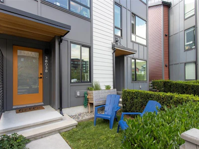 38038 Keel Way - 2