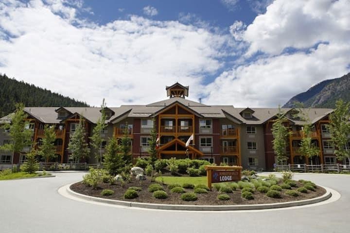 324-1490 Highway 99, Pemberton, BC, V0N 2L1