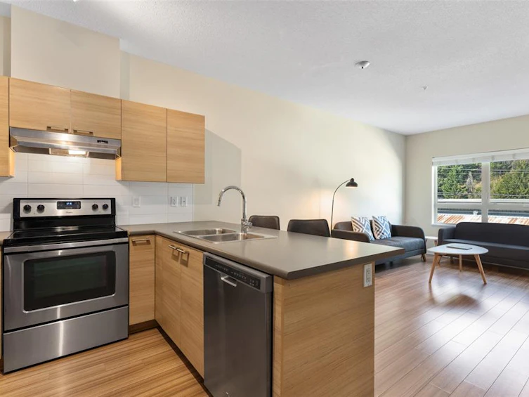 202-7445 Frontier Street, Pemberton, BC, V0N 2L1 - 4