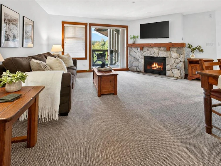 409-4660 Blackcomb Way, Whistler, BC, V8E 0Y8 - 4
