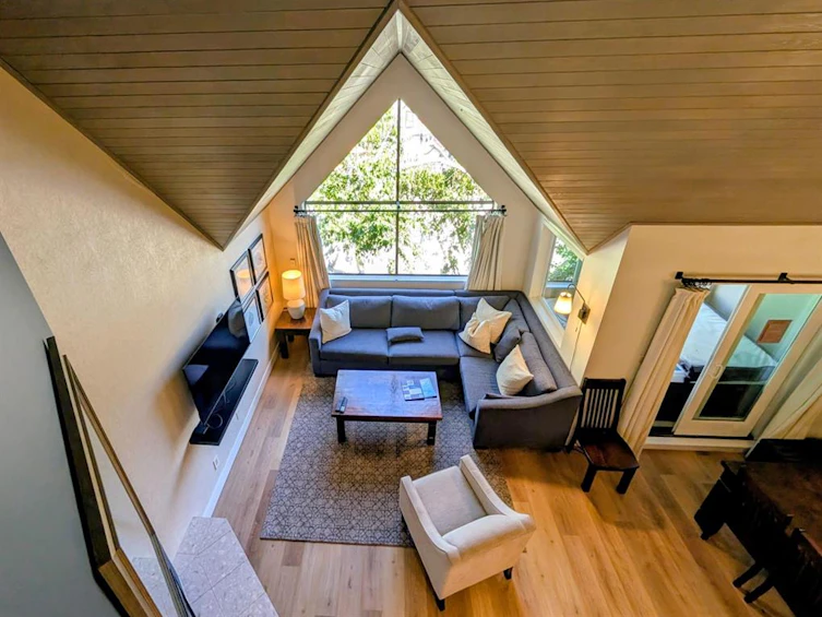 903-4293 Mountain Square, Whistler, BC, V8E 1B8 - 11