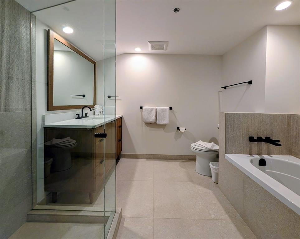 903-4293 Mountain Square, Whistler, BC, V8E 1B8 - 9