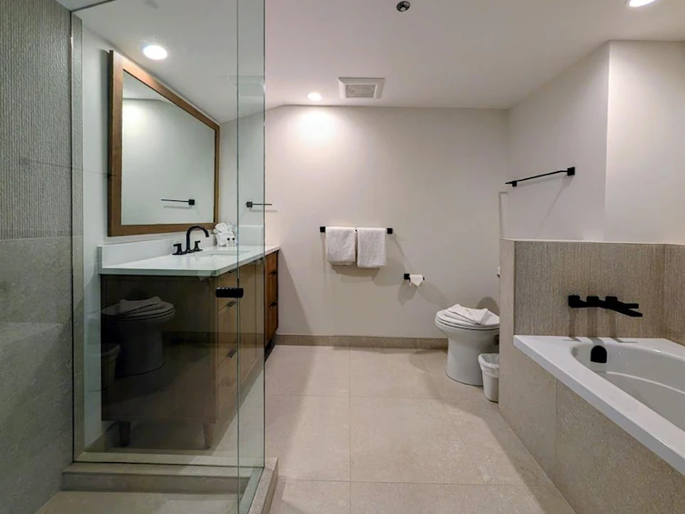 903-4293 Mountain Square, Whistler, BC, V8E 1B8 - 9