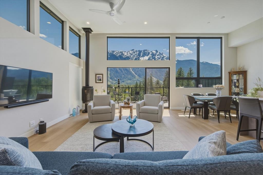 16-4000 Sunstone Way - 3