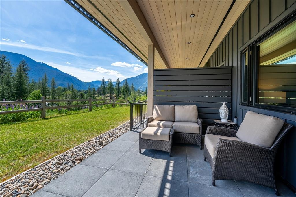 16-4000 Sunstone Way, Pemberton, BC, V0N 2L3 - 18