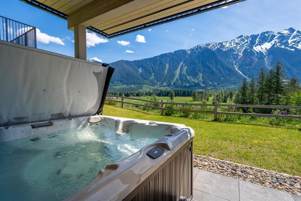 16-4000 Sunstone Way, Pemberton, BC, V0N 2L3 - 19