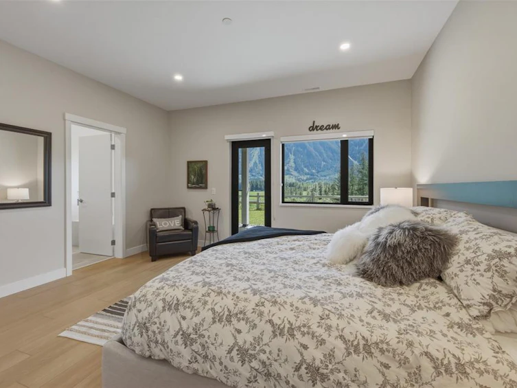 16-4000 Sunstone Way, Pemberton, BC, V0N 2L3 - 17