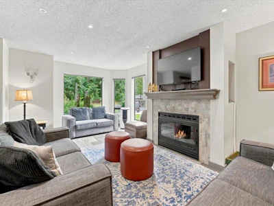 17-4510 Blackcomb Way - 2