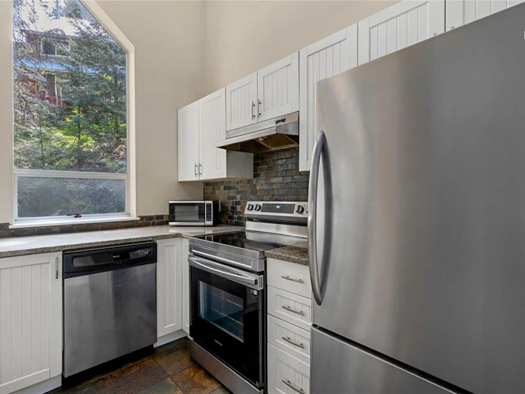 F-2317 Brandywine Way, Whistler, BC, V8E 0A8 - 3