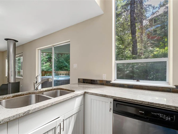 F-2317 Brandywine Way, Whistler, BC, V8E 0A8 - 4