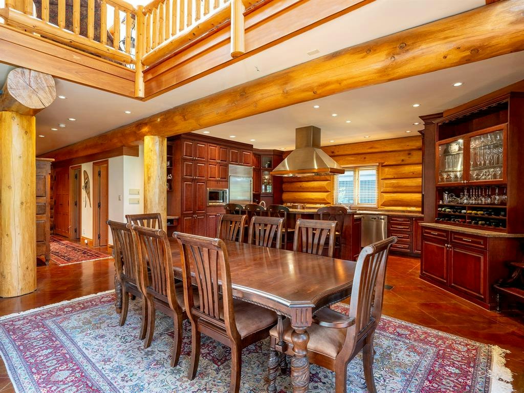 8164 Muirfield Crescent, Whistler, BC, V8E 1J7 - 8