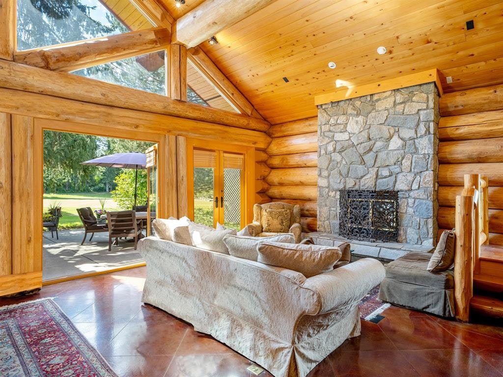 8164 Muirfield Crescent - 3