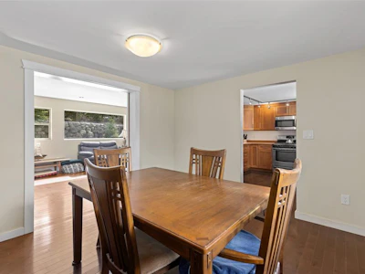9660 Devine Street - 3