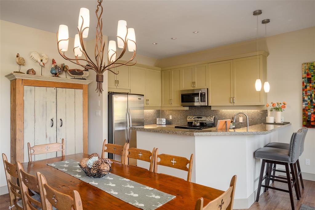 23-4644 Blackcomb Way, Whistler, BC, V8E 0H2 - 23