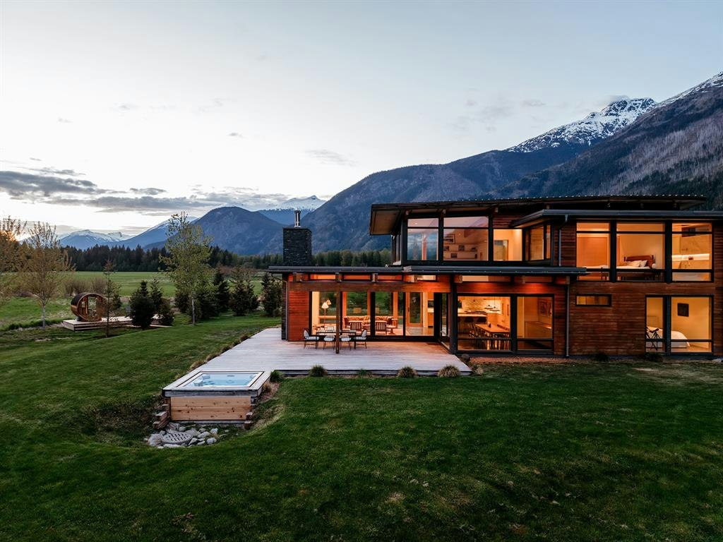 9209 Pemberton Meadows Road, Pemberton, BC, V0N 2L0