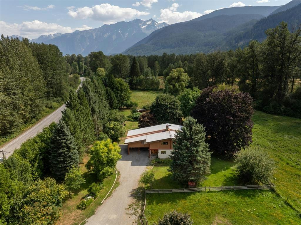 7869 Pemberton Meadows Road, Pemberton, BC, V0N 2L2 - 38