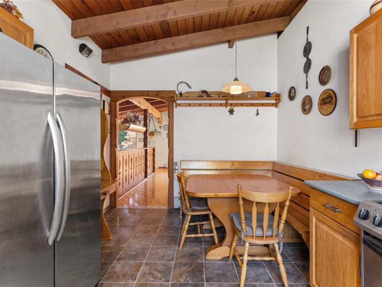 7869 Pemberton Meadows Road, Pemberton, BC, V0N 2L2 - 8