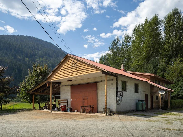 7869 Pemberton Meadows Road, Pemberton, BC, V0N 2L2 - 36