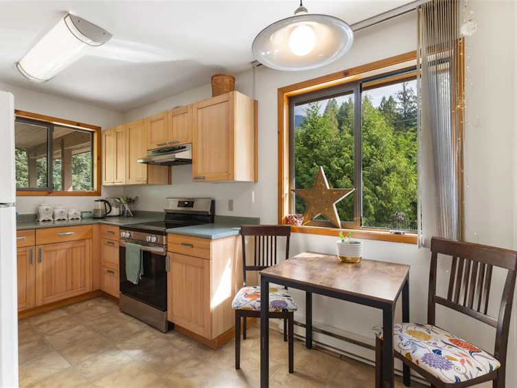 7869 Pemberton Meadows Road, Pemberton, BC, V0N 2L2 - 29