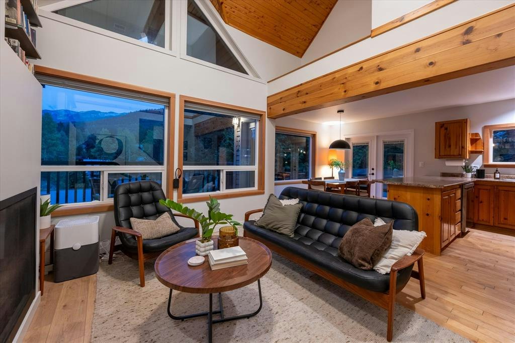 2323 Aspen Court, Whistler, BC, V8E 0A6 - 34