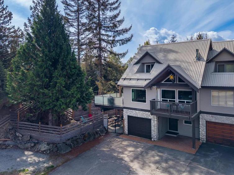 2323 Aspen Court, Whistler, BC, V8E 0A6 - 2