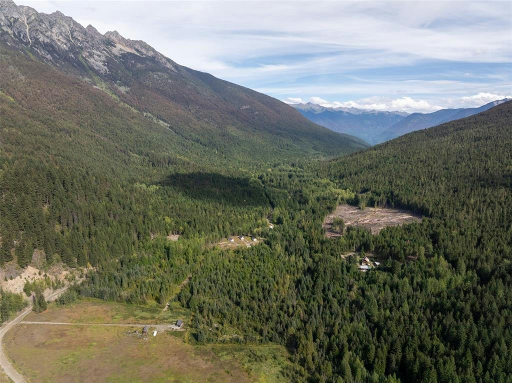 2730 Blackwater Road, Pemberton, BC, V0N 1L0 - 11