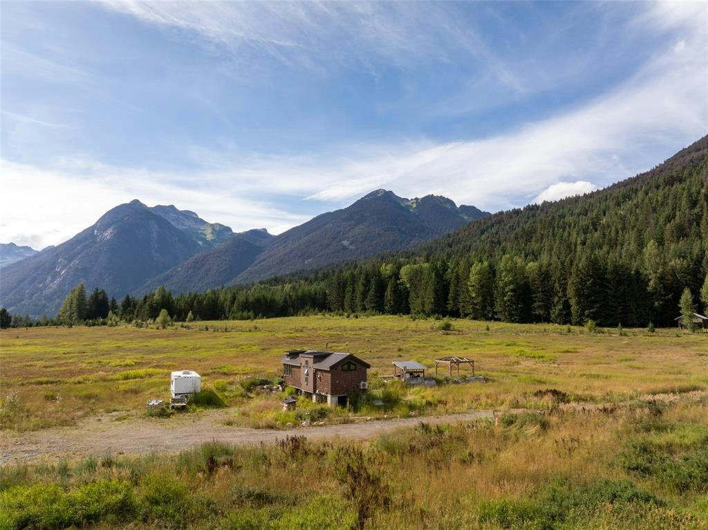 2730 Blackwater Road, Pemberton, BC, V0N 1L0 - 6