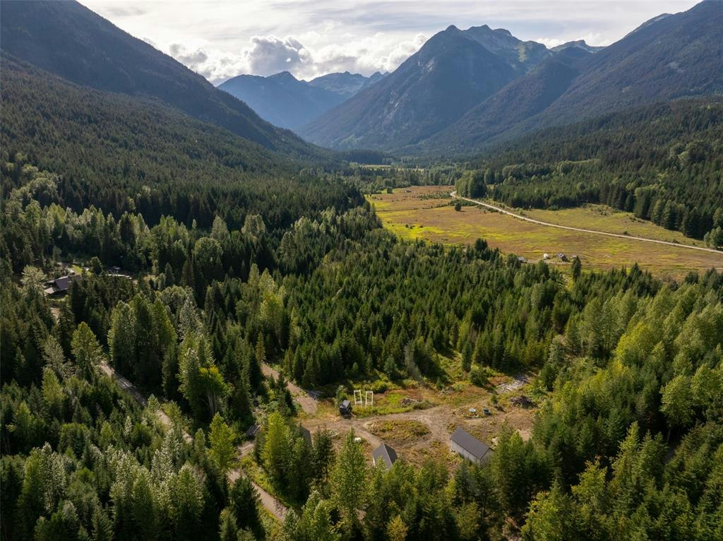 2730 Blackwater Road, Pemberton, BC, V0N 1L0 - 10