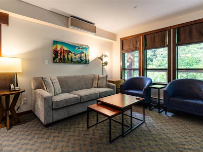 103-2020 London Lane - 5