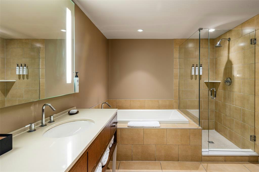 103B-2020 London Lane, Whistler, BC, V0N 1B2 - 17