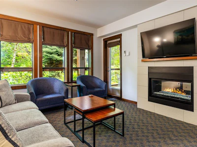 103-2020 London Lane - 4