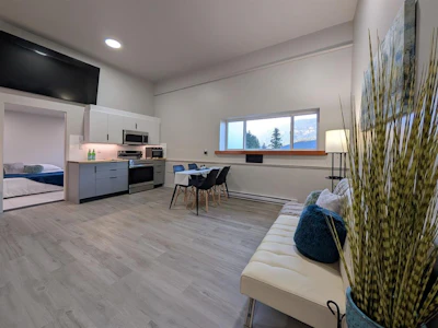 SL3-1307 Eagle Drive - 2