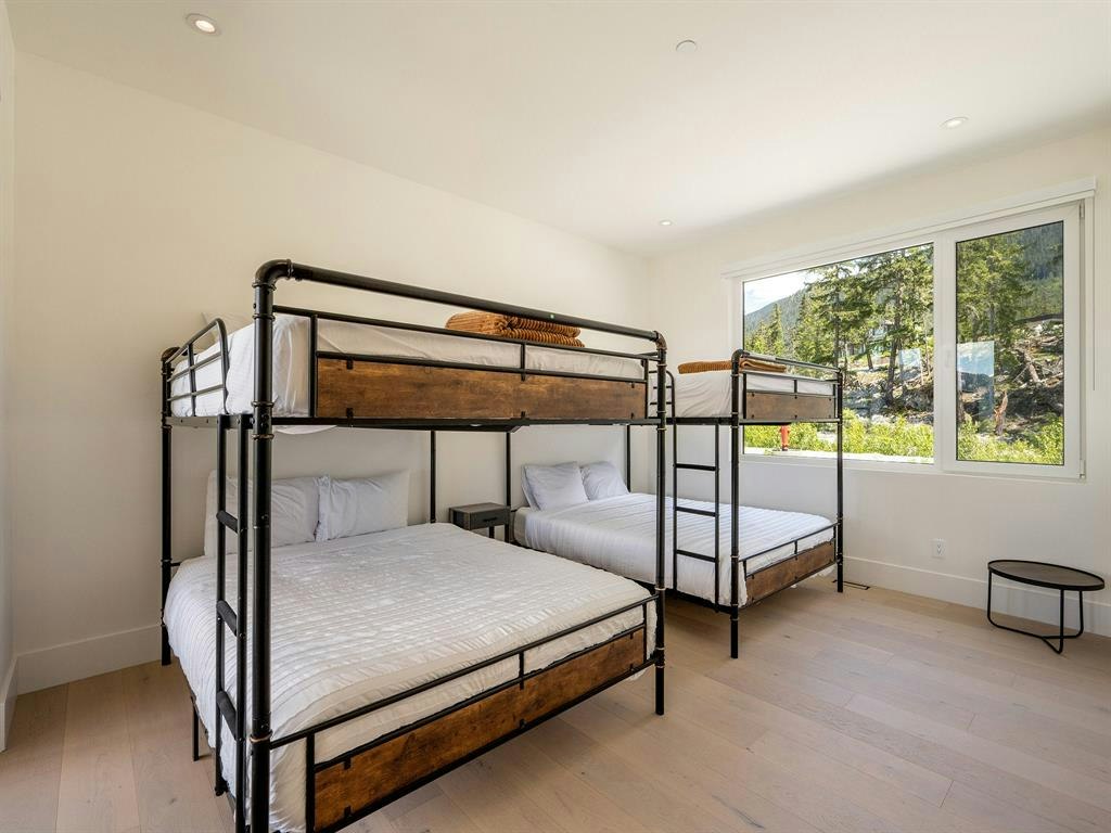9333 Warbler Way, Whistler, BC, V8E 1M1 - 21