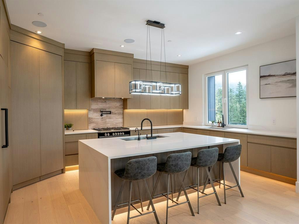 9333 Warbler Way, Whistler, BC, V8E 1M1 - 6