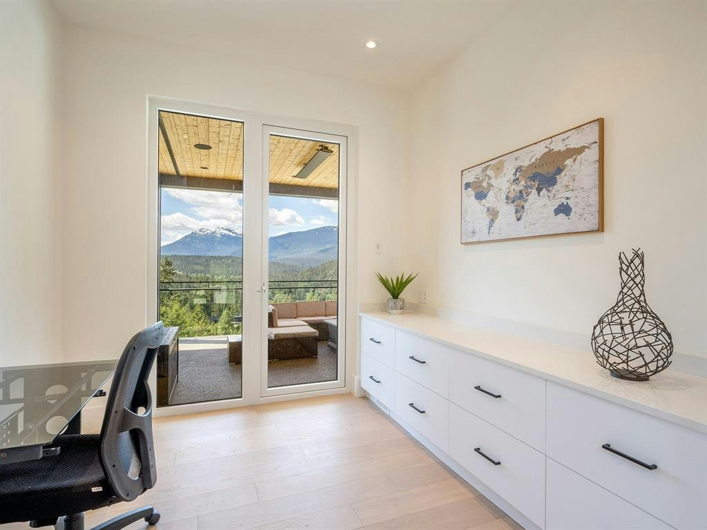 9333 Warbler Way, Whistler, BC, V8E 1M1 - 8