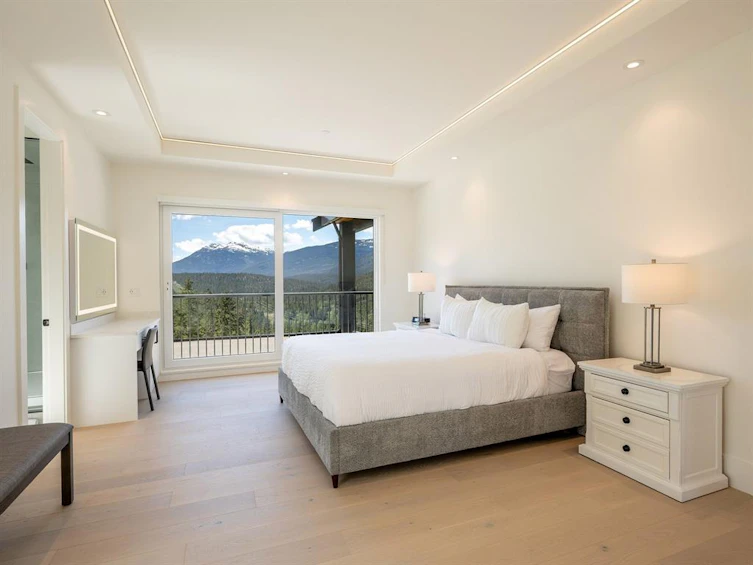 9333 Warbler Way, Whistler, BC, V8E 1M1 - 9
